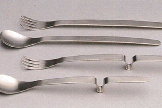 持ちやすく食べやすいデザイン